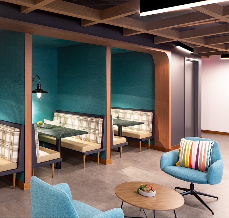 Amenity Center | 5425 Wisconsin Ave